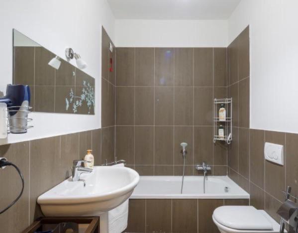Cattaneo Arena Apartaments Verona Exterior photo